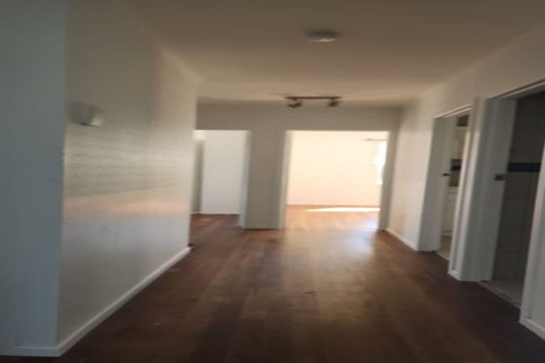 Photo of property in 21 Parker Avenue, New Lynn, Auckland, 0600