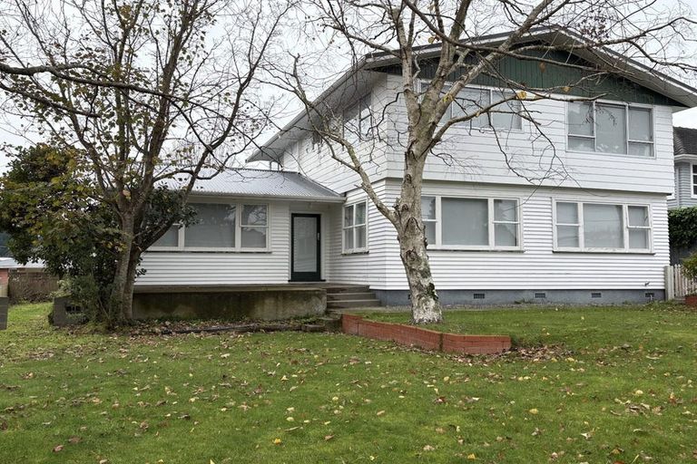 Photo of property in 10 Kashmir Avenue, Clouston Park, Upper Hutt, 5018