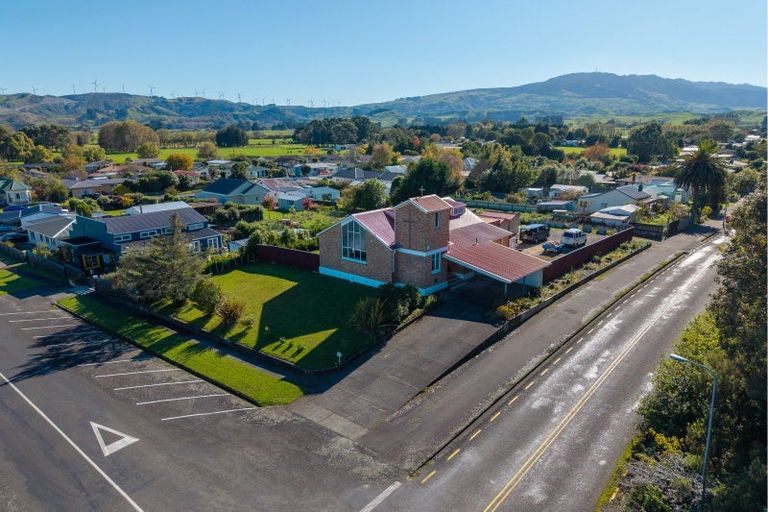 Photo of property in 77 Mclean Street, Woodville, 4920