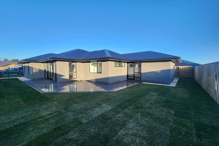 Photo of property in 5 Wykes Place, Amberley, 7410