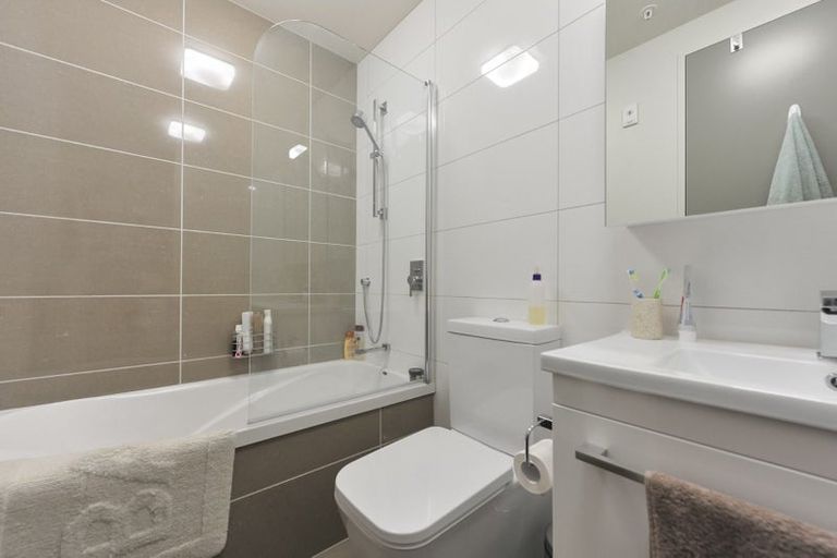 Photo of property in Masina Apartments, 109/80u Riddiford Street, Newtown, Wellington, 6021