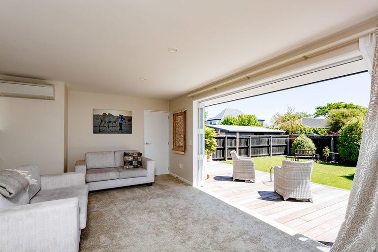 Photo of property in 35 Delph Street, Avonhead, Christchurch, 8042