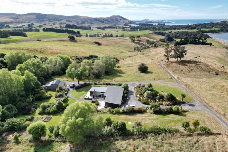 Photo of property in 37 Settlement Hill Road, Owaka, 9586