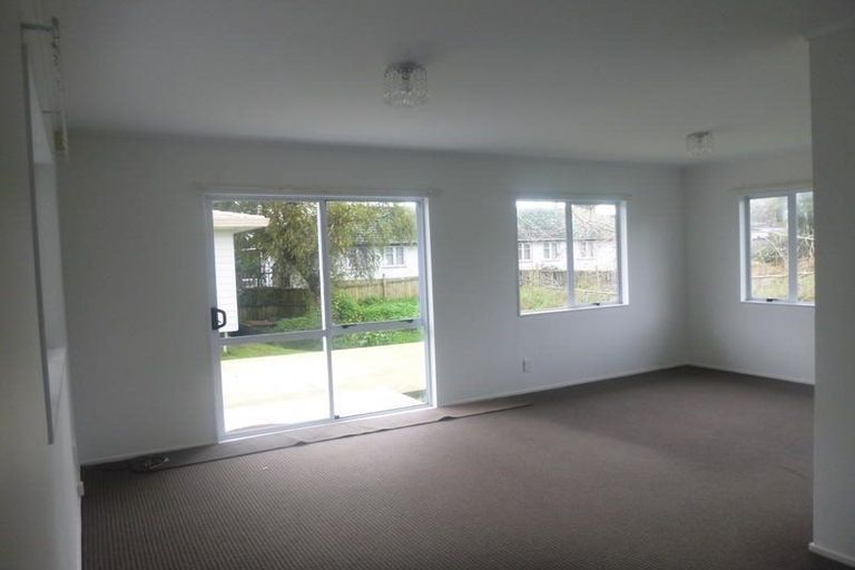 Photo of property in 30 Forest Hill Road, Henderson, Auckland, 0612