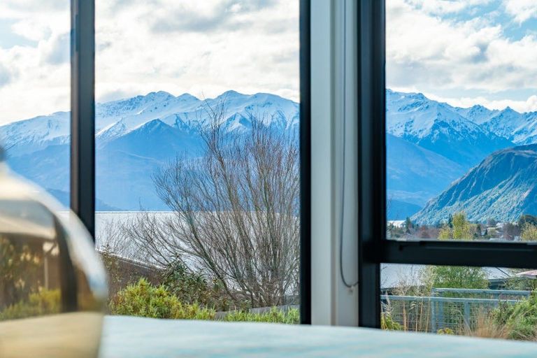 Photo of property in 39 Farrant Drive, Wanaka, 9305