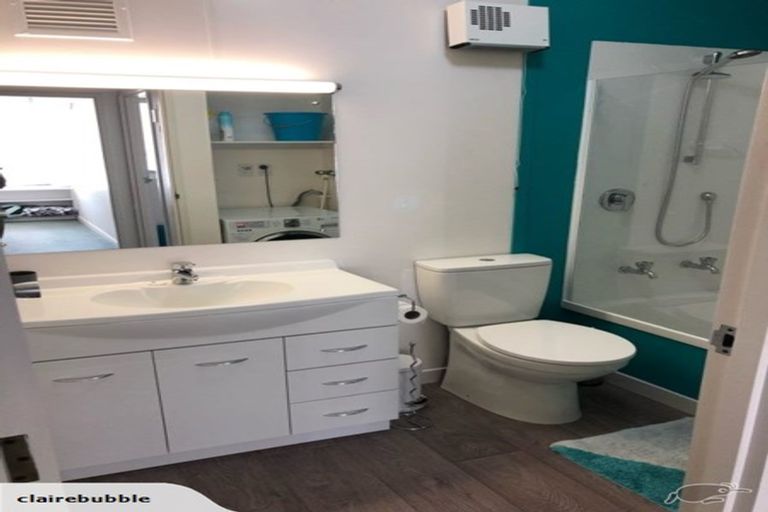 Photo of property in Hobson Court Flats, 64/70u Hobson Street, Thorndon, Wellington, 6011