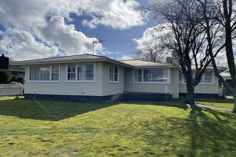 Photo of property in 7 Viscount Place, West End, Palmerston North, 4412