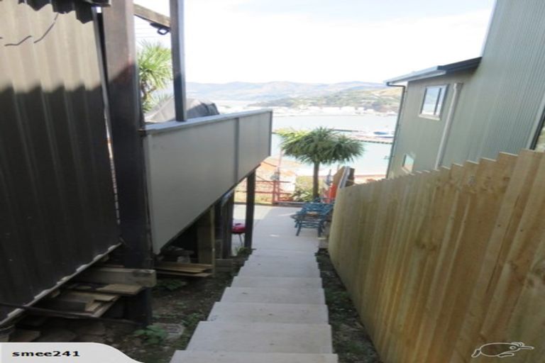 Photo of property in 13 Reserve Terrace, Lyttelton, 8082