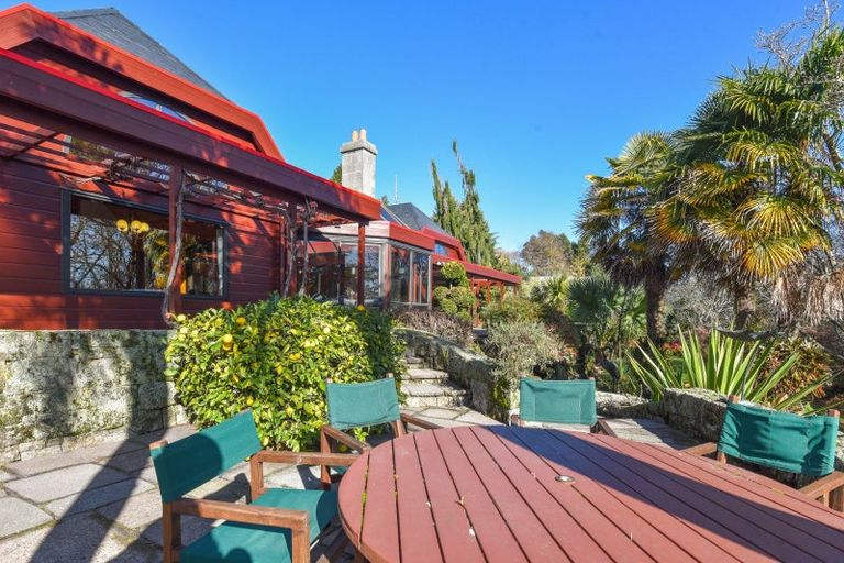 Photo of property in 20 Tupara Crescent, Kawaha Point, Rotorua, 3010