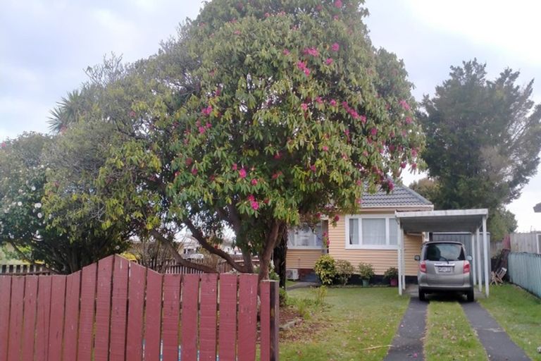 Photo of property in 1/13 Halsey Road, Manurewa, Auckland, 2102