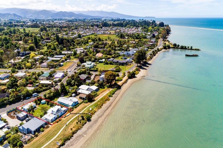Photo of property in 9 Trewavas Street, Motueka, 7120