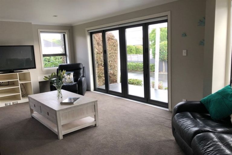 Photo of property in 15 Lascelles Street, Saint Martins, Christchurch, 8022