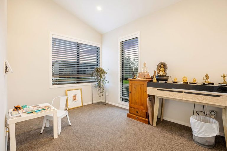 Photo of property in 3 Podgora Avenue, Kumeu, 0810