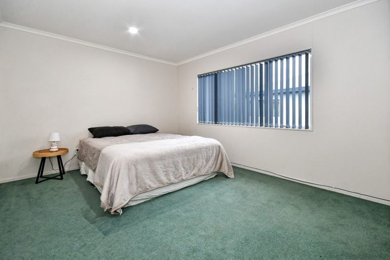 Photo of property in 30b Wellington Street, Pukekohe, 2120