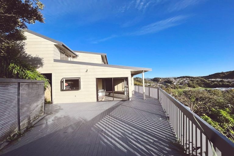 Photo of property in 56 Mercury Way, Whitby, Porirua, 5024
