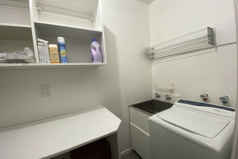 Photo of property in 2u7 King Street, Mount Cook, Wellington, 6021