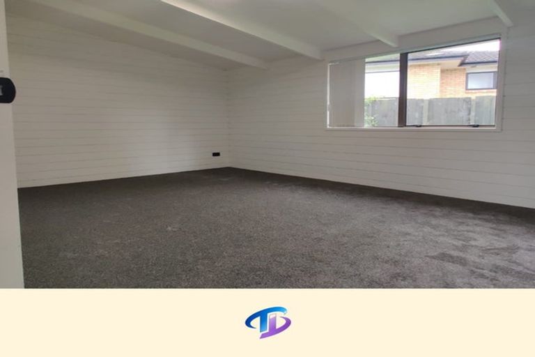 Photo of property in 2/12 Christmas Road, Manurewa, Auckland, 2102