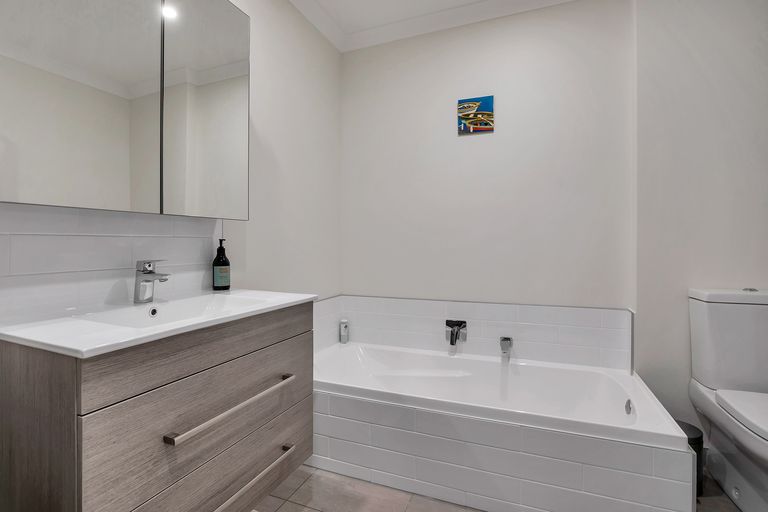 Photo of property in 136 Hobsonville Road, Hobsonville, Auckland, 0618