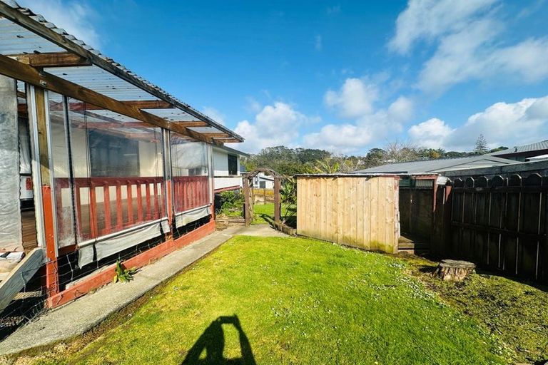 Photo of property in 24 Starforth Place, Henderson, Auckland, 0612