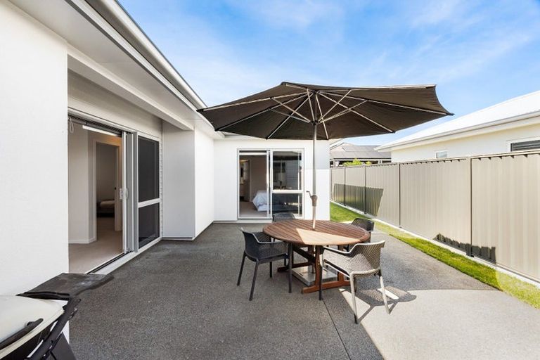 Photo of property in 22 Young Place, Taradale, Napier, 4112