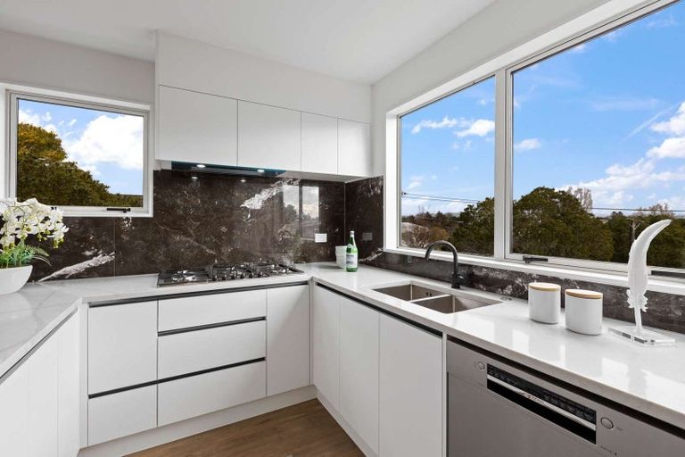 Photo of property in 112 Arnold Street, Leamington, Cambridge, 3432