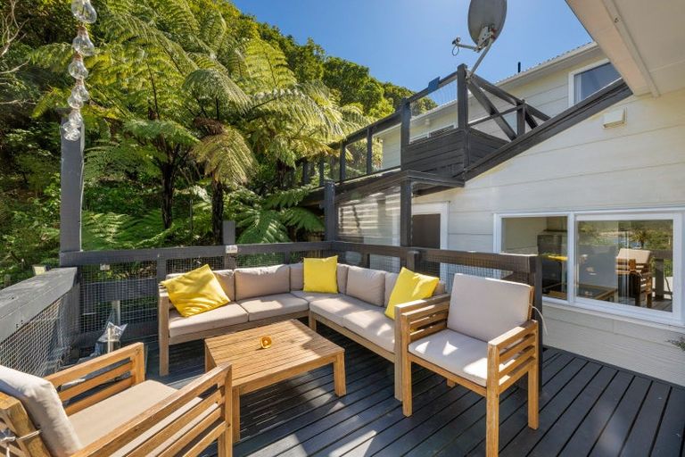 Photo of property in 12 Arthur Crescent, Waikawa, Picton, 7220