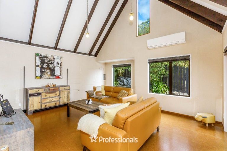 Photo of property in 8 Hobbit Lane, Pinehaven, Upper Hutt, 5371