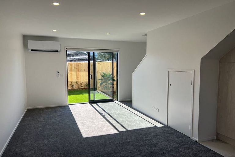 Photo of property in 5/81 Kervil Avenue, Te Atatu Peninsula, Auckland, 0610