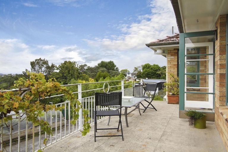 Photo of property in 238 Old Titirangi Road, Titirangi, Auckland, 0604