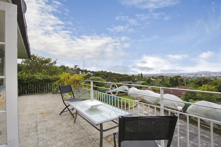 Photo of property in 238 Old Titirangi Road, Titirangi, Auckland, 0604
