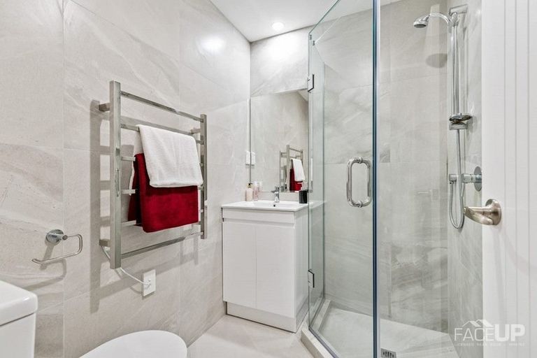 Photo of property in 79a Granville Drive, Massey, Auckland, 0614