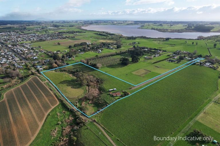 Photo of property in 246 Kawiu Road, Levin, 5510