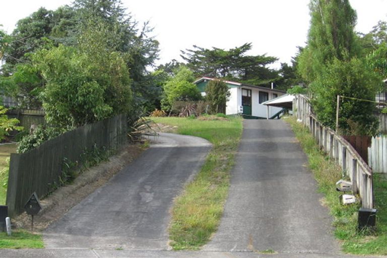 Photo of property in 23 Midgley Road, West Harbour, Auckland, 0618