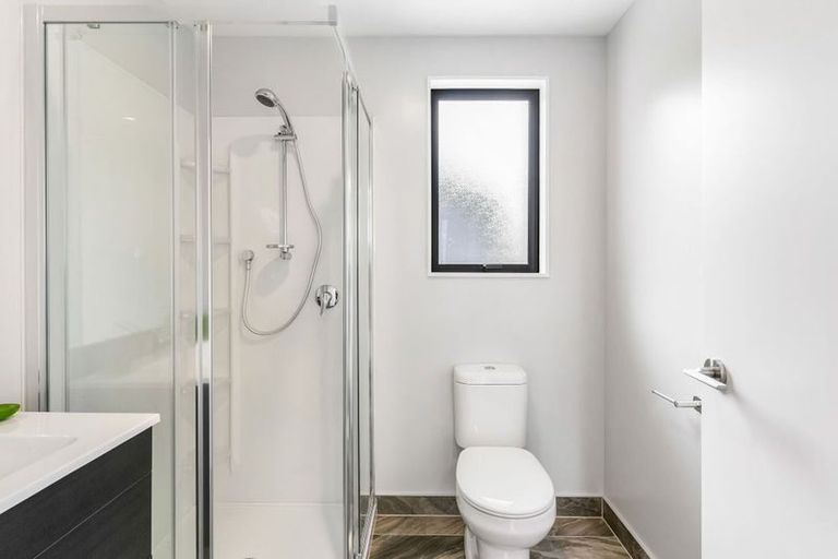 Photo of property in 36 Tokai Place, Glen Eden, Auckland, 0602