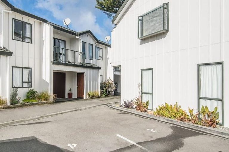 Photo of property in 4/51 Maclean Street, Paraparaumu Beach, Paraparaumu, 5032