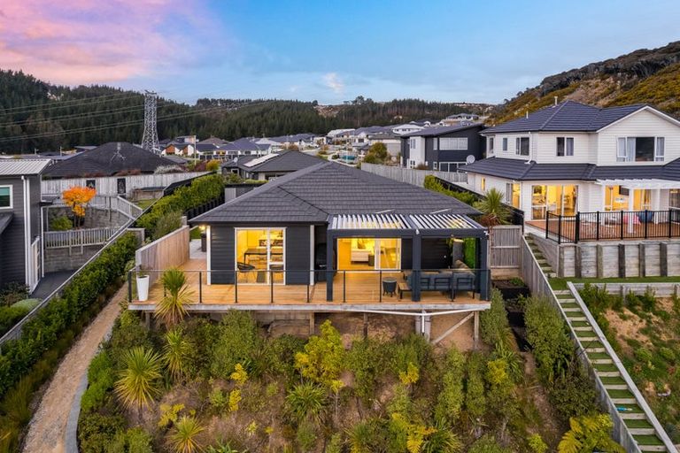 Photo of property in 156 Navigation Drive, Whitby, Porirua, 5024