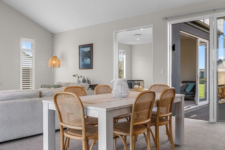 Photo of property in 10 Silver Peaks Drive, West Melton, 7618