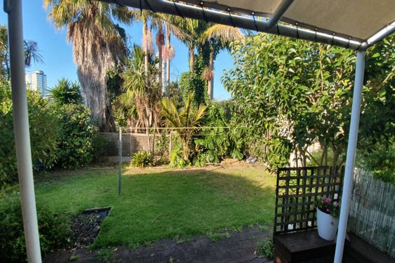 Photo of property in 2/41 Byron Avenue, Takapuna, Auckland, 0622