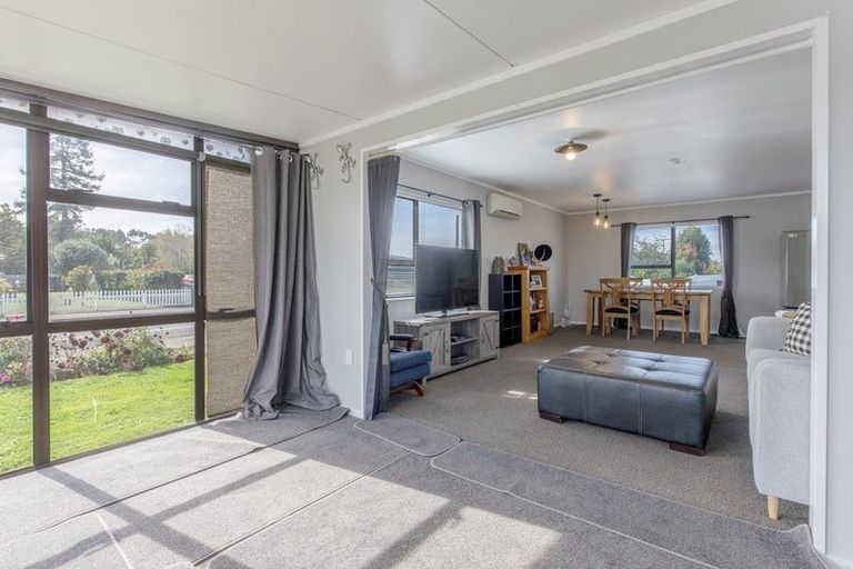 Photo of property in 11a Johnson Street, Waipawa, 4210
