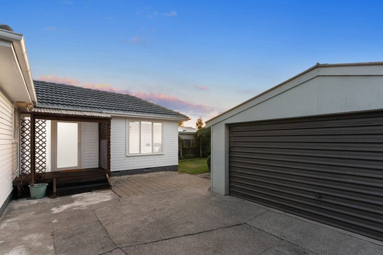 Photo of property in 39 Charlcott Street, Burnside, Christchurch, 8053