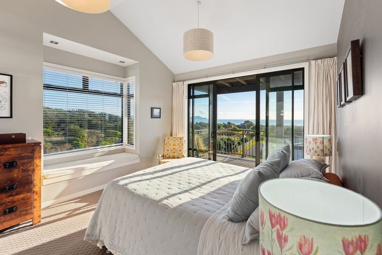 Photo of property in 8 Beachview Grove, Peka Peka, Waikanae, 5391