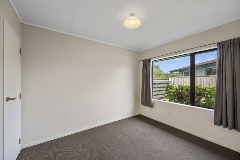 Photo of property in 51 Spriggs Crescent, Greenmeadows, Napier, 4112