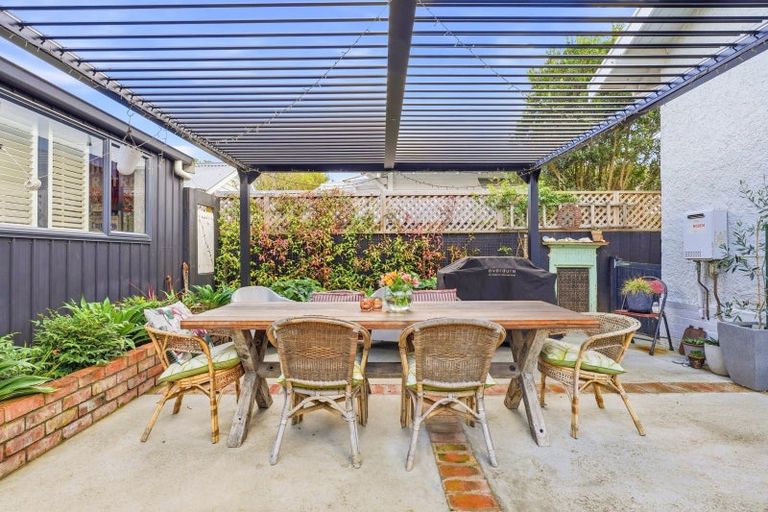 Photo of property in 33 Grey Street, College Estate, Whanganui, 4500