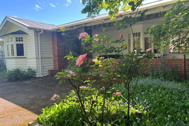 Photo of property in 18 Skerman Street, Marton, 4710