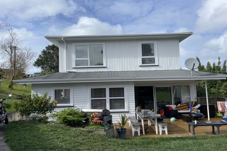 Photo of property in 11a River Road, Te Atatu Peninsula, Auckland, 0610