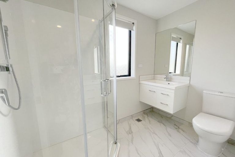 Photo of property in 10a Claridge Street, Glen Eden, Auckland, 0602