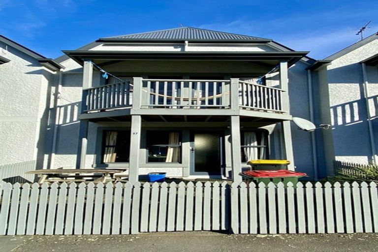 Photo of property in 17 Howe Street, North Dunedin, Dunedin, 9016