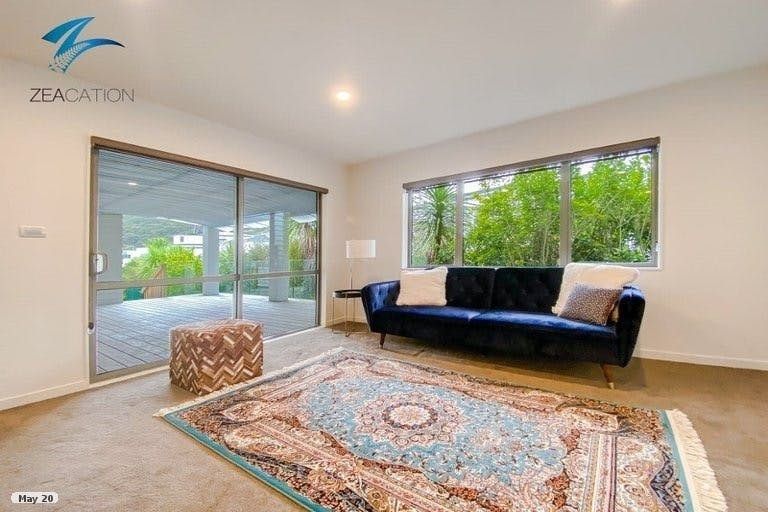 Photo of property in 106 Admirals Court Drive, Greenhithe, Auckland, 0632