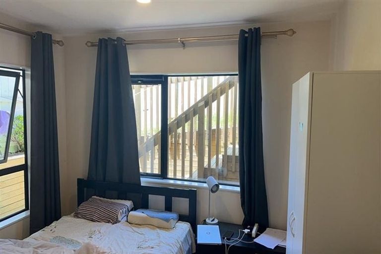 Photo of property in 86 Fairview Avenue, Fairview Heights, Auckland, 0632