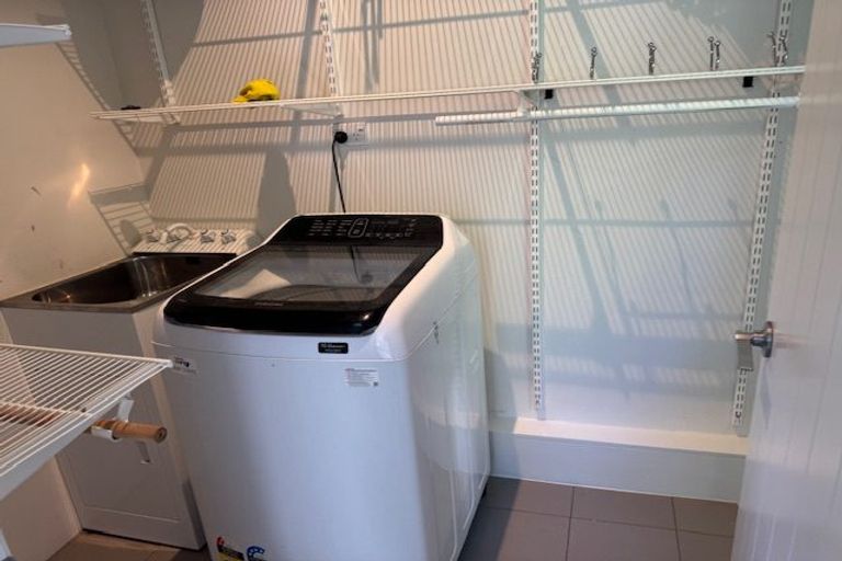 Photo of property in 17u1 Blackbridge Road, Wadestown, Wellington, 6012